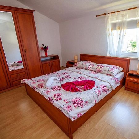 Villa Anita Pula Extérieur photo