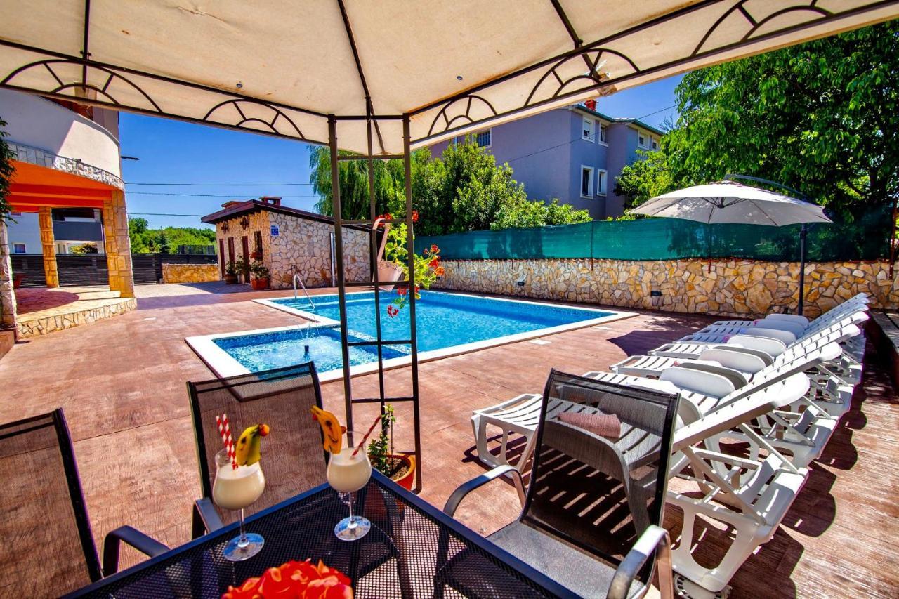 Villa Anita Pula Extérieur photo