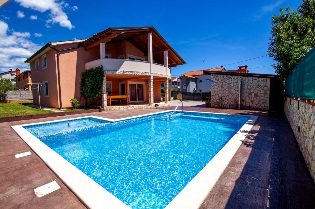 Villa Anita Pula Extérieur photo