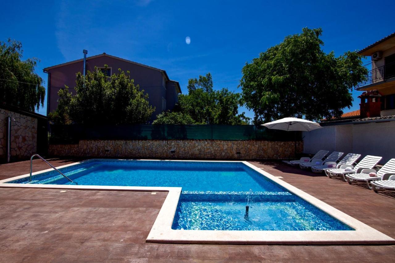 Villa Anita Pula Extérieur photo