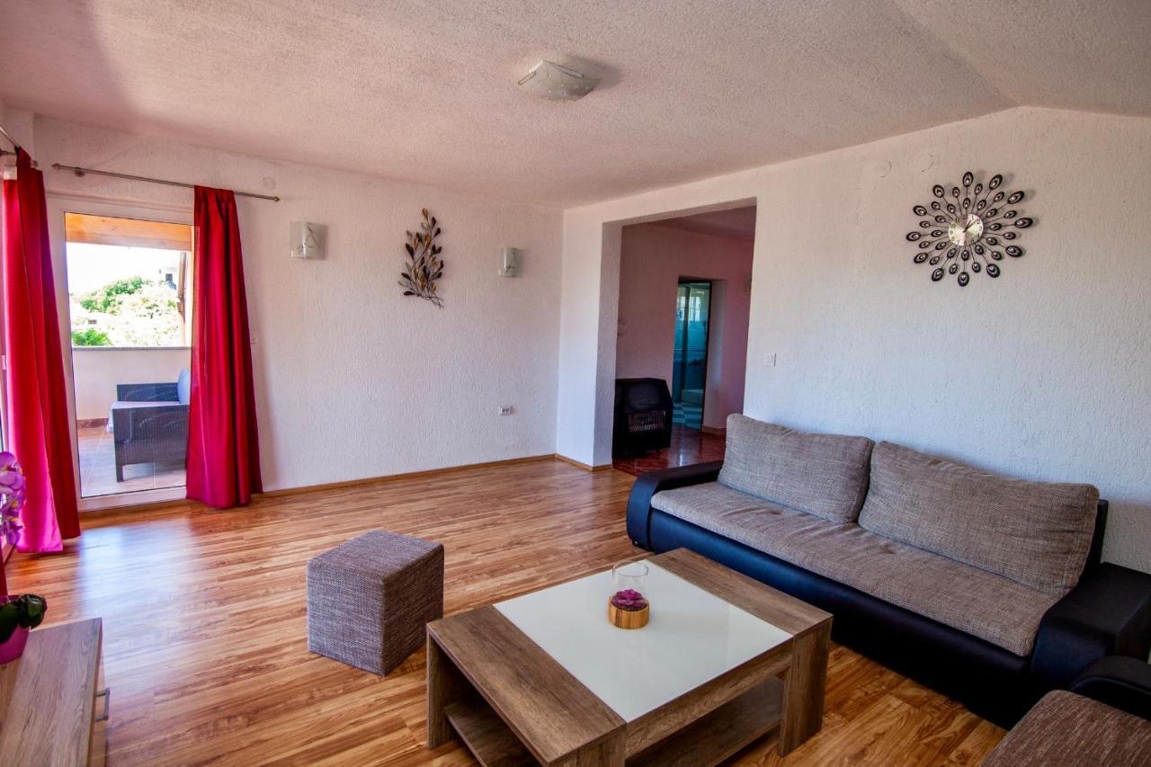 Villa Anita Pula Extérieur photo